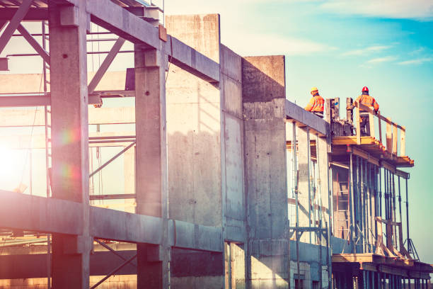 Best Commercial Concrete Contractor  in Earlimart, CA